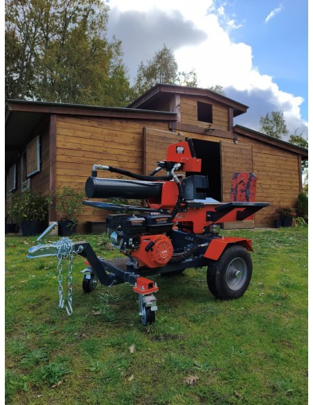 ASTILLADORA REMOLCABLE 27 TONELADAS GASOLINA COMPACTA