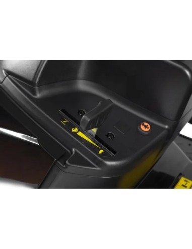 Cortacésped Tractor Alpina AT4 84 A