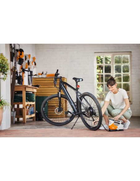 COMPRESOR A BATERIA STIHL KOA 20 (BATERÍA Y CARGADOR INCLUIDO)