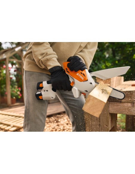 Mini Sierra Stihl GTA 30 1/4" Con 2 Baterias AS 2 Y Cargador AL 5-2