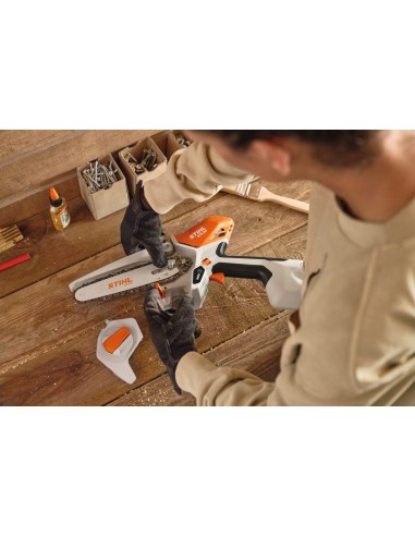 Mini Sierra Stihl GTA 30 1/4" Con 2 Baterias AS...